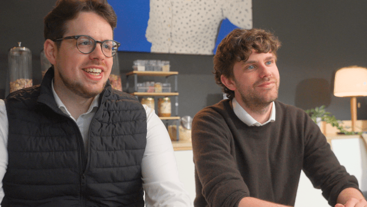 Bling-Gründer Leon Stephan und Nils Feigenwinter im Gespräch