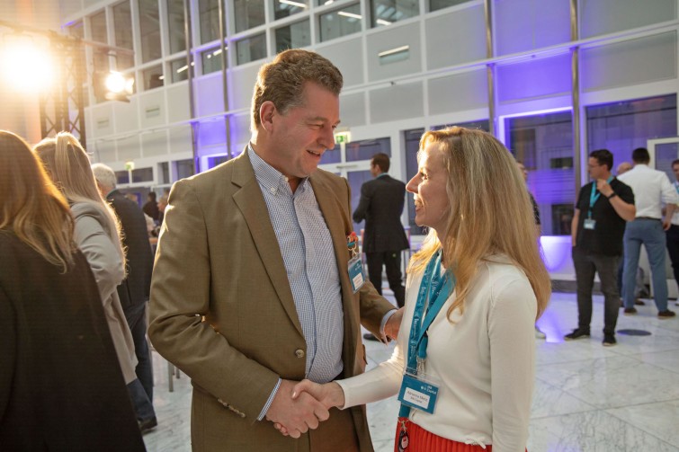 Benedikt Graf von Dürckheim (BABY ROYAL RE GMBH), Adrienne Menz (Finanzierungsspezialistin IBB Capital GmbH) Impressionen vom IBB Capital Sommerfest 2023: "IBB Capital meets Partner & Friends"